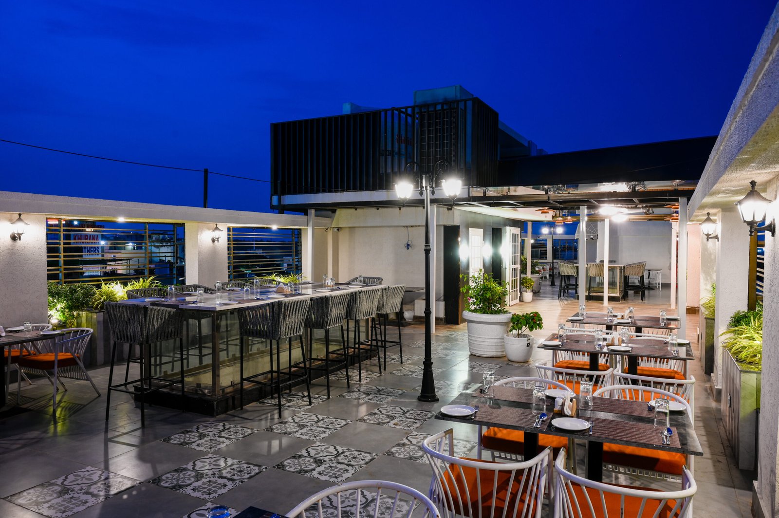 dine-under-star